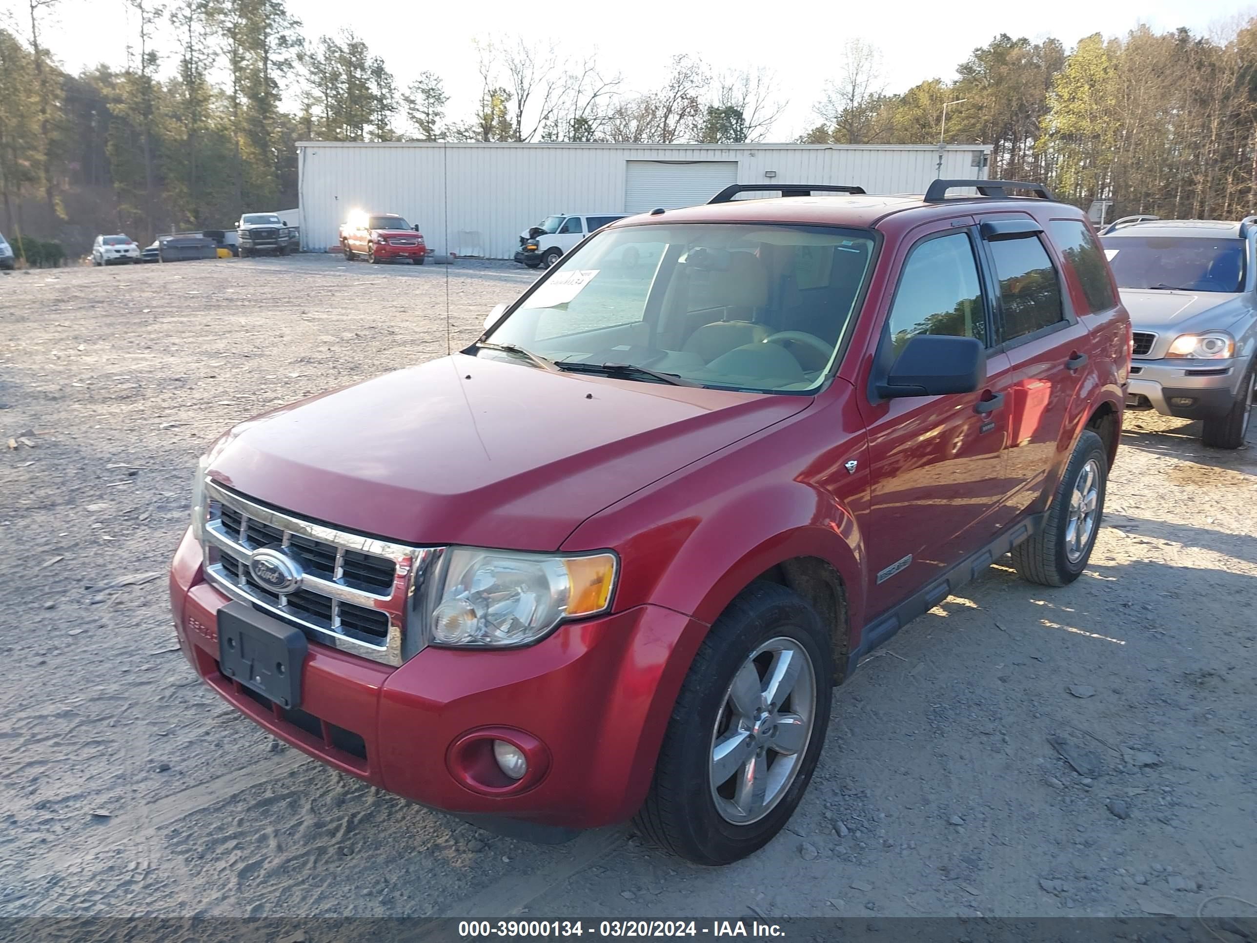 Photo 1 VIN: 1FMCU03138KB33725 - FORD ESCAPE 