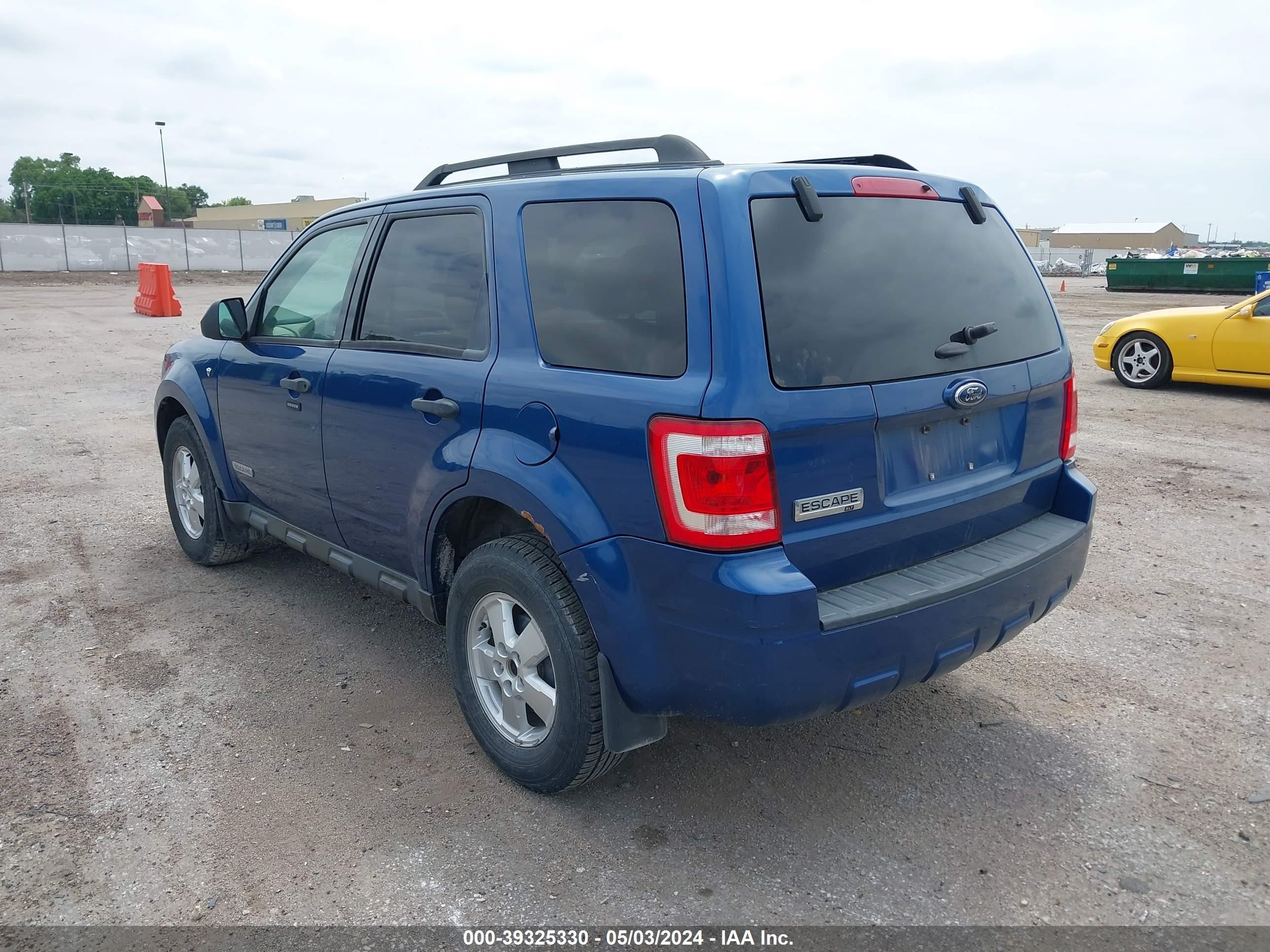 Photo 2 VIN: 1FMCU03138KD07552 - FORD ESCAPE 