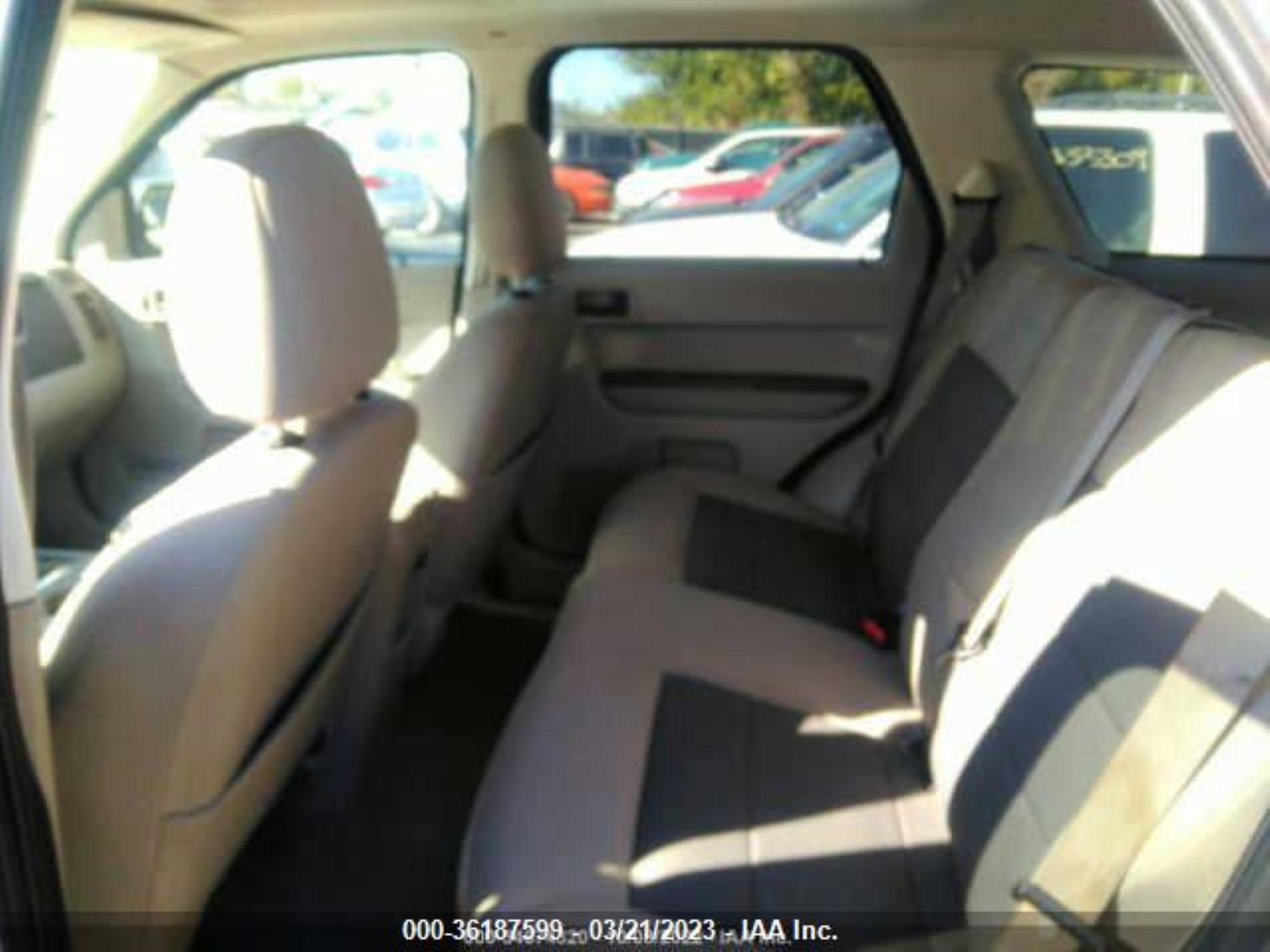 Photo 7 VIN: 1FMCU03148KA38106 - FORD ESCAPE 