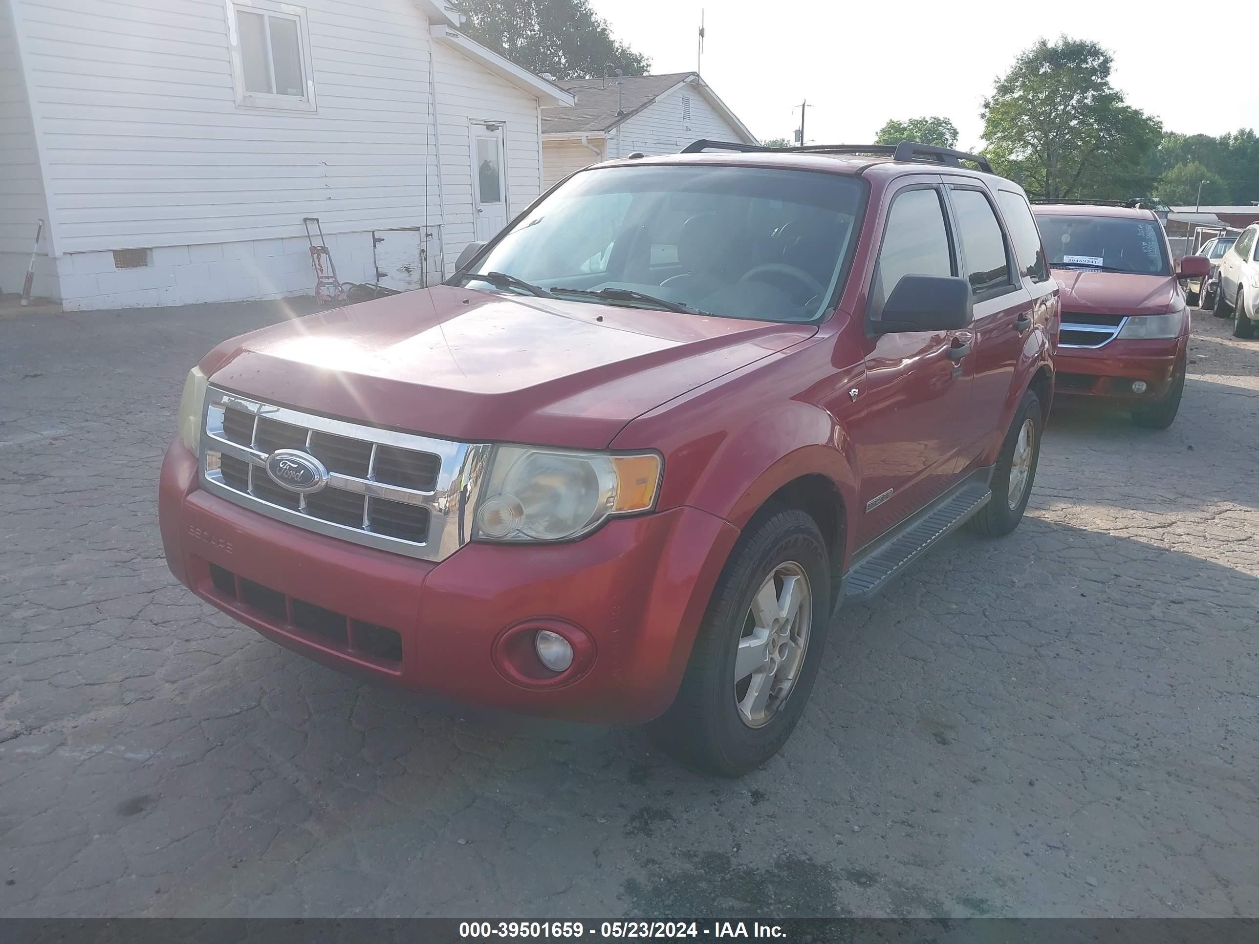 Photo 1 VIN: 1FMCU03148KA77102 - FORD ESCAPE 