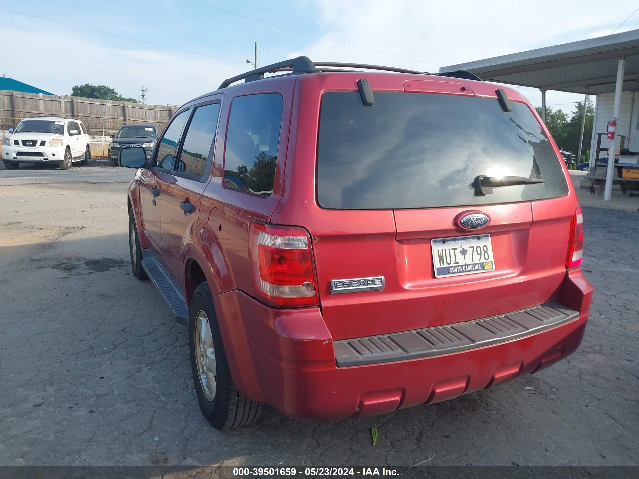 Photo 2 VIN: 1FMCU03148KA77102 - FORD ESCAPE 