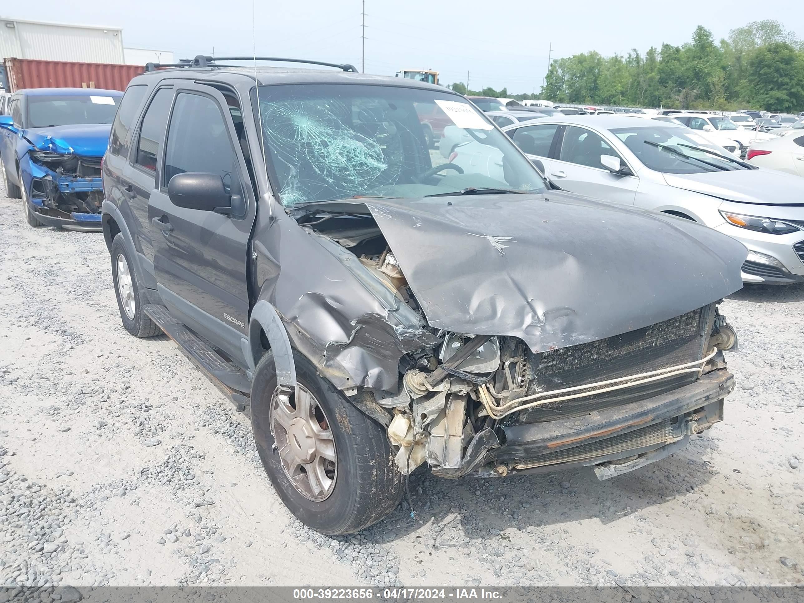 Photo 5 VIN: 1FMCU03152KC72956 - FORD ESCAPE 