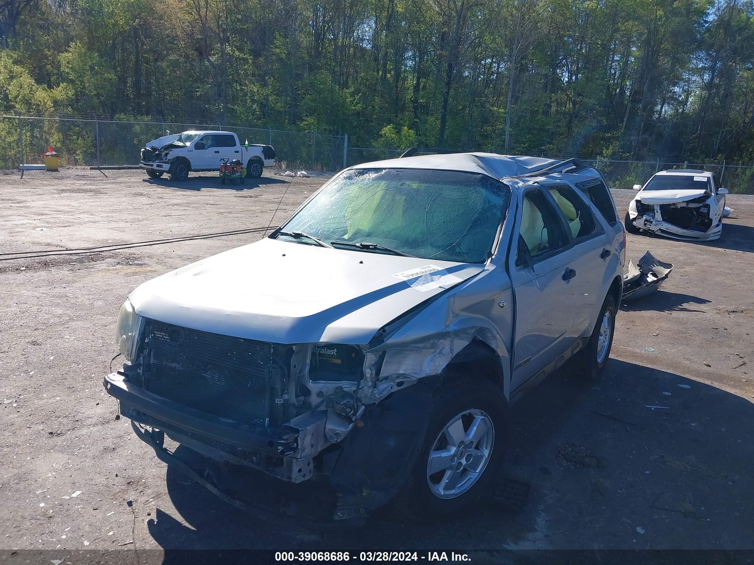 Photo 5 VIN: 1FMCU03168KC90360 - FORD ESCAPE 