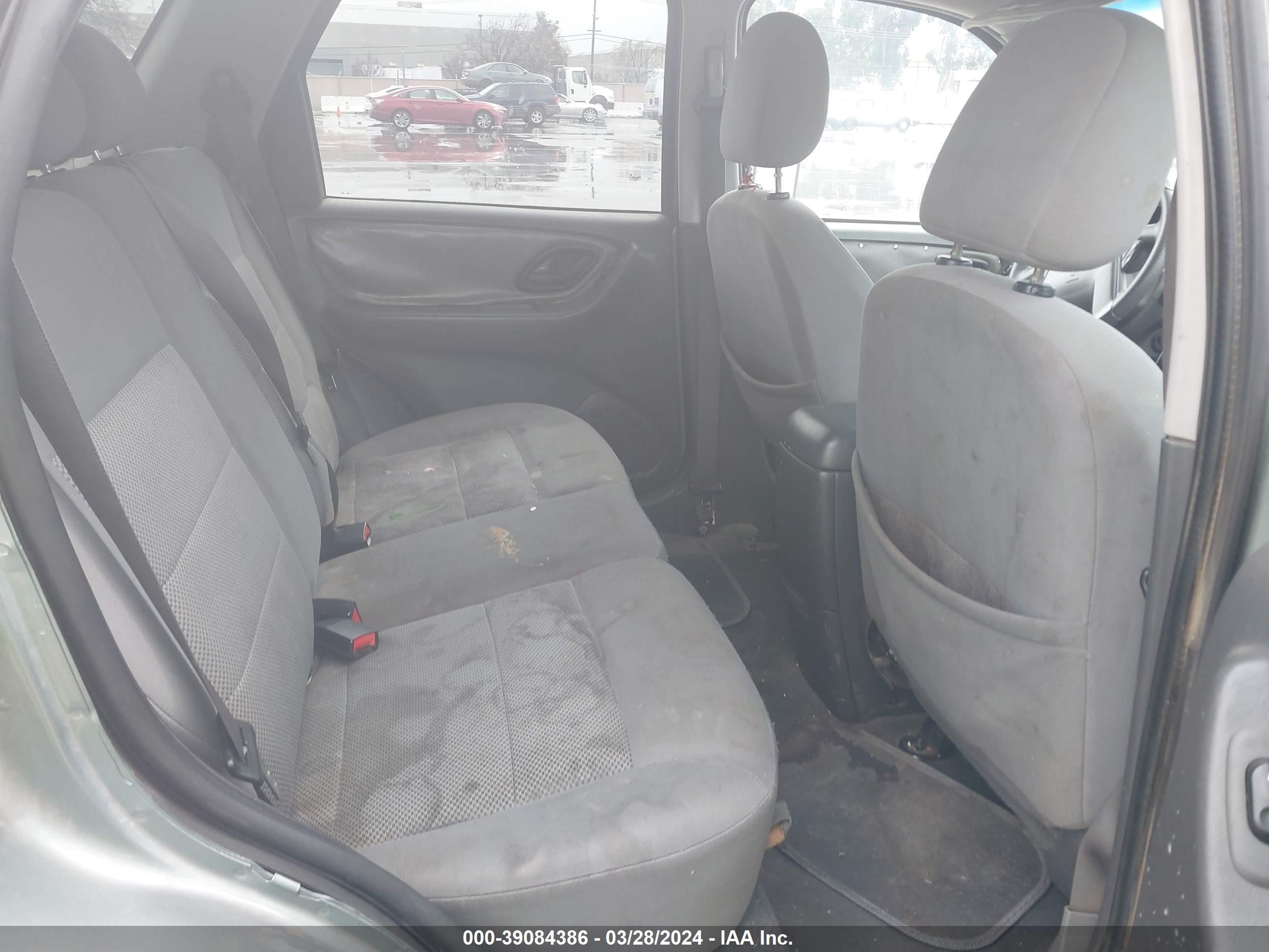 Photo 7 VIN: 1FMCU03175KE17290 - FORD ESCAPE 