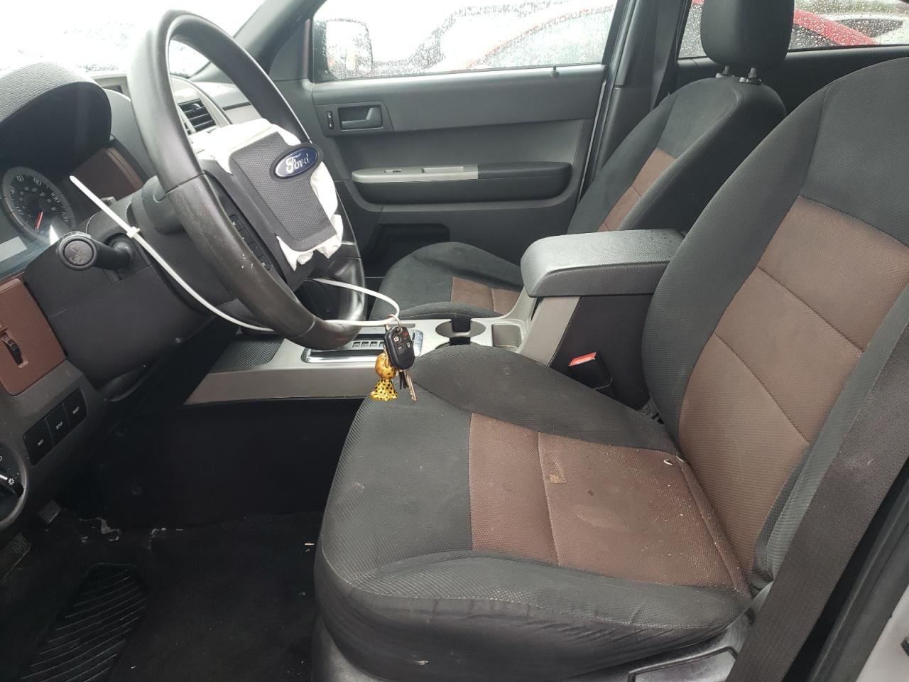 Photo 6 VIN: 1FMCU03178KA34454 - FORD ESCAPE 