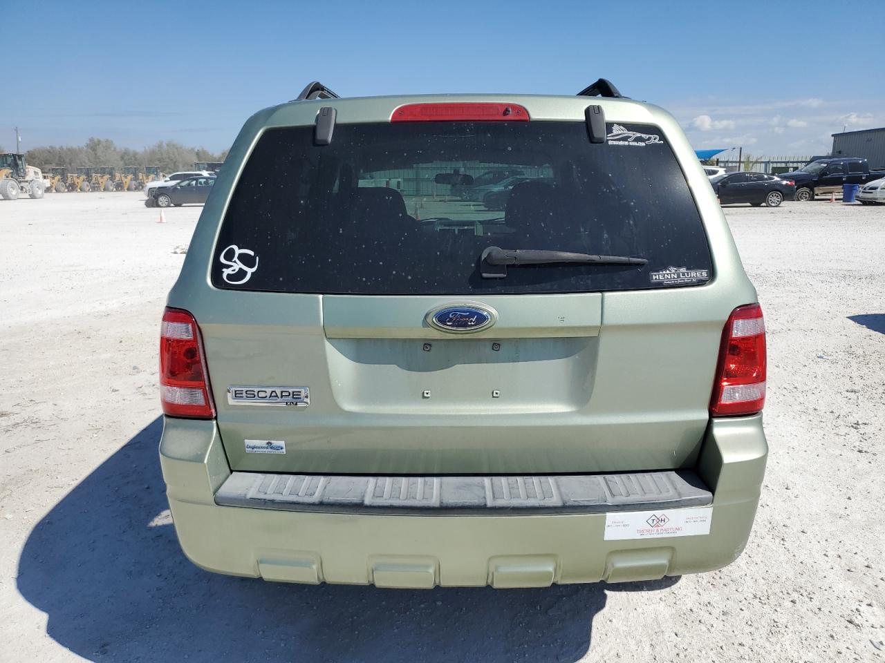 Photo 5 VIN: 1FMCU03188KC98170 - FORD ESCAPE 