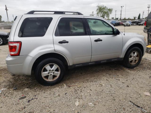 Photo 2 VIN: 1FMCU03729KA12030 - FORD ESCAPE 