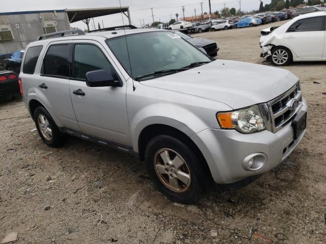 Photo 3 VIN: 1FMCU03729KA12030 - FORD ESCAPE 