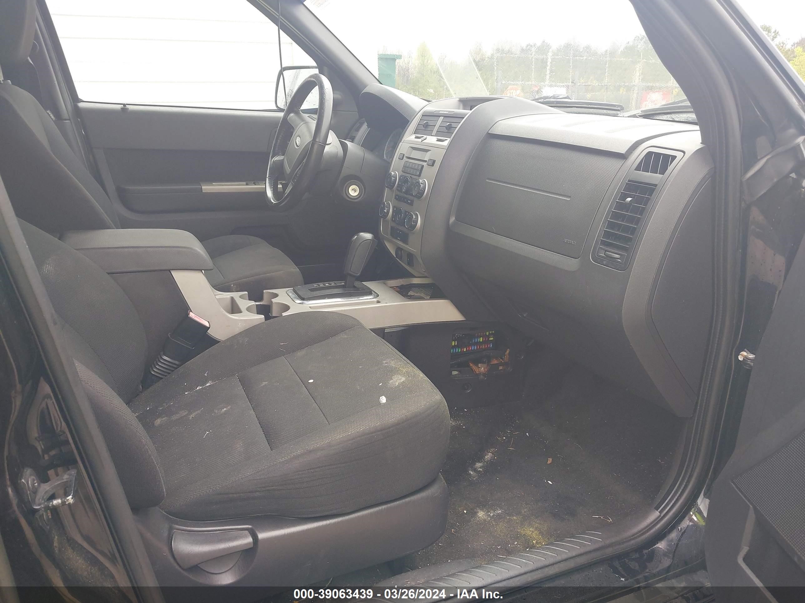 Photo 4 VIN: 1FMCU03729KB87006 - FORD ESCAPE 