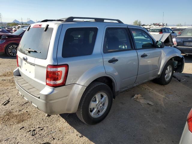 Photo 2 VIN: 1FMCU03739KC31045 - FORD ESCAPE XLT 