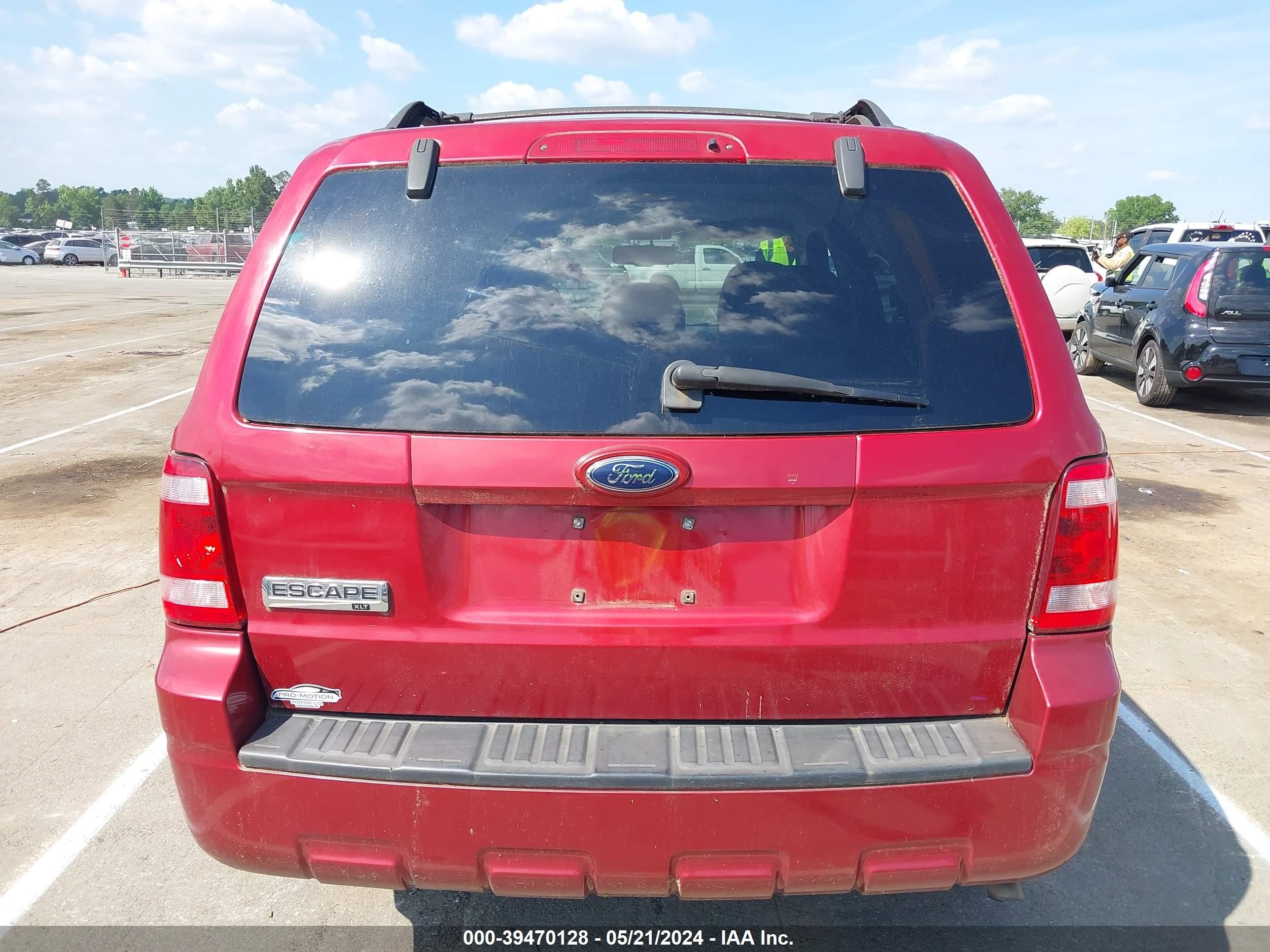 Photo 15 VIN: 1FMCU03759KA95467 - FORD ESCAPE 