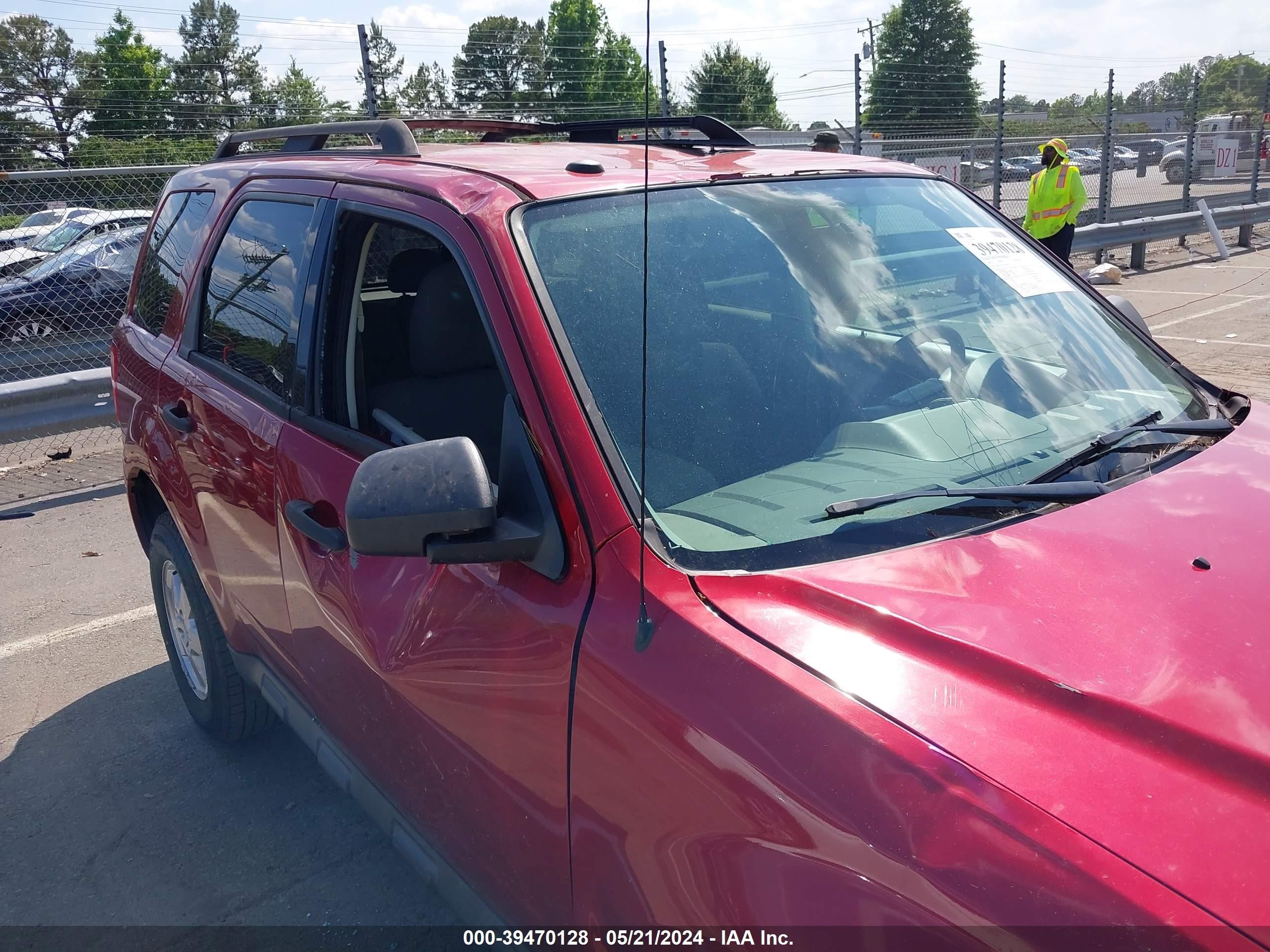 Photo 5 VIN: 1FMCU03759KA95467 - FORD ESCAPE 