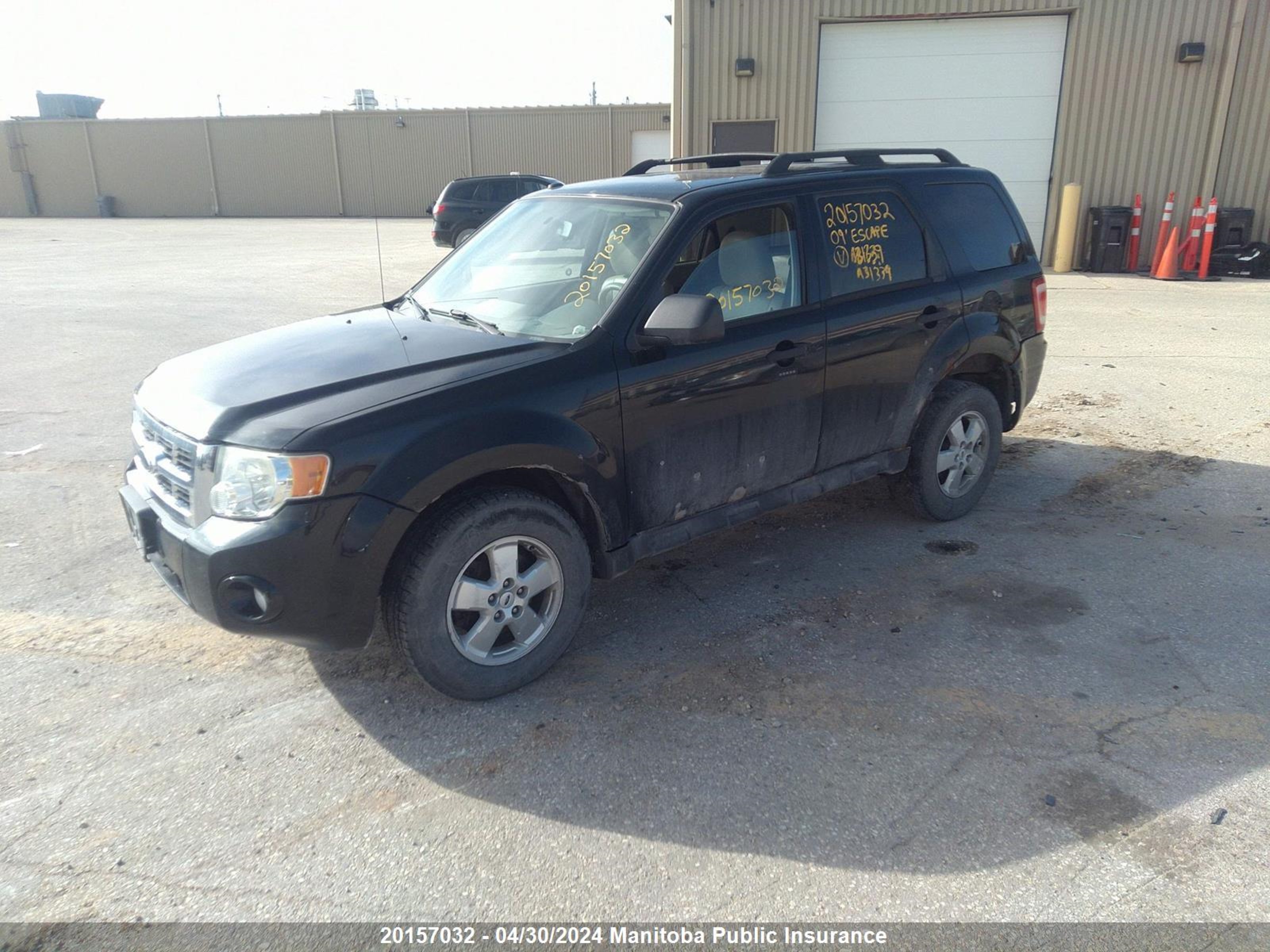 Photo 1 VIN: 1FMCU03769KA31339 - FORD ESCAPE 