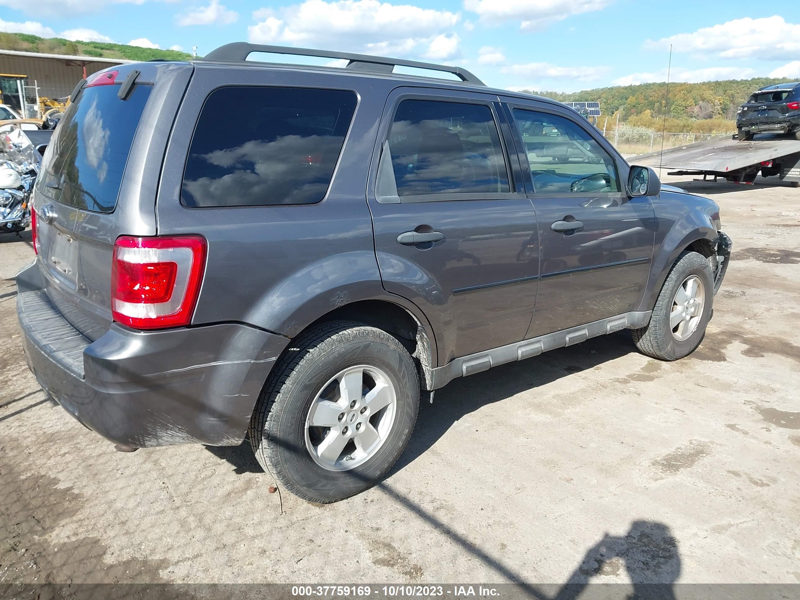 Photo 3 VIN: 1FMCU03769KA59528 - FORD ESCAPE 