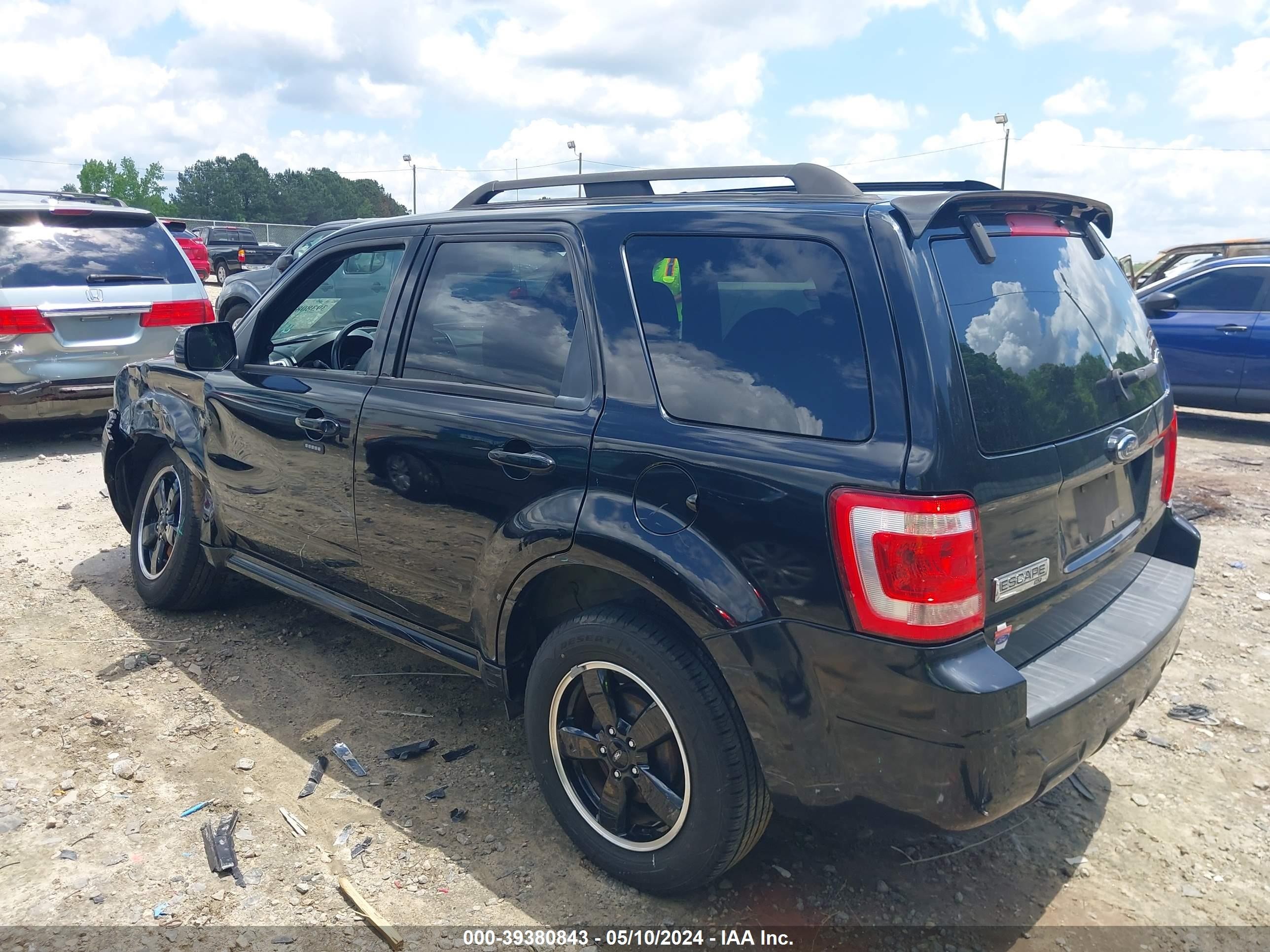 Photo 2 VIN: 1FMCU03799KB62894 - FORD ESCAPE 