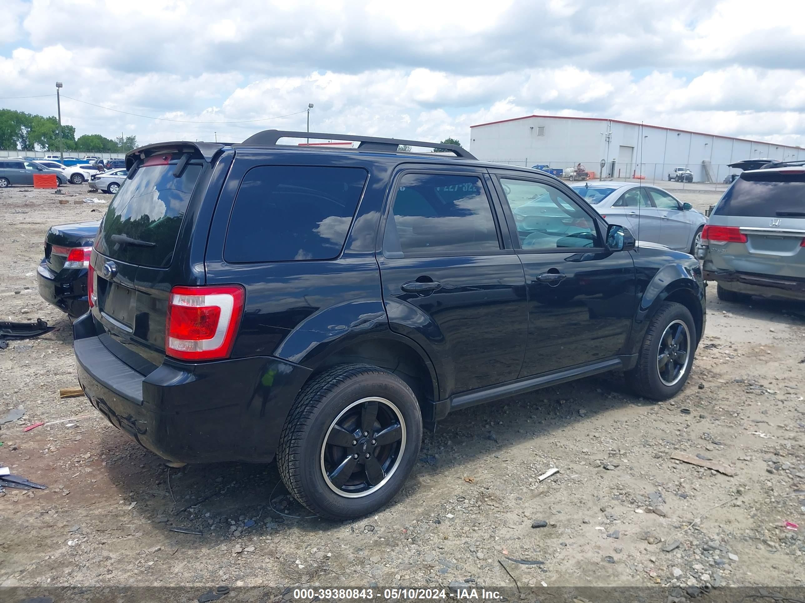 Photo 3 VIN: 1FMCU03799KB62894 - FORD ESCAPE 