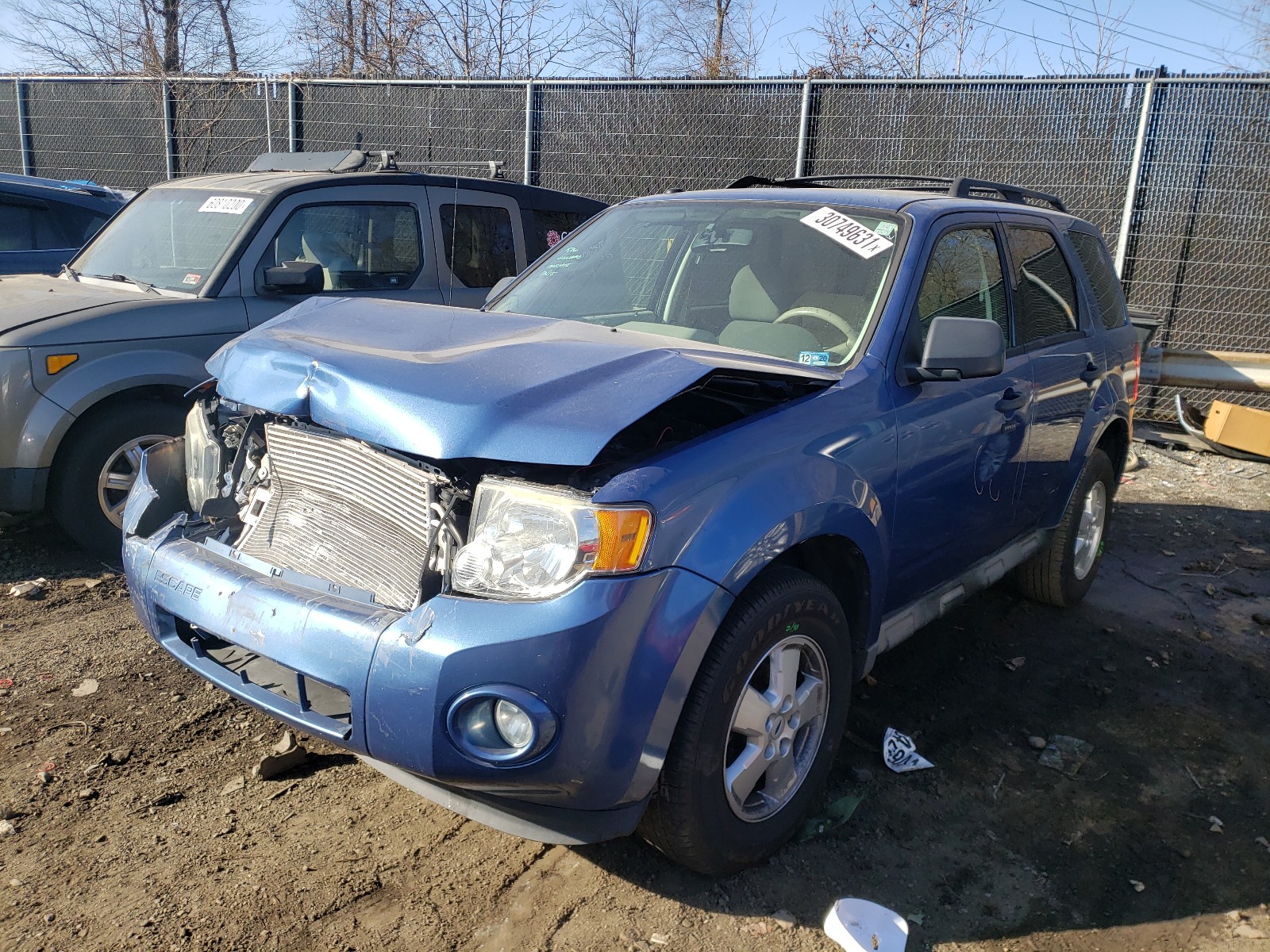 Photo 1 VIN: 1FMCU03799KC48027 - FORD ESCAPE XLT 