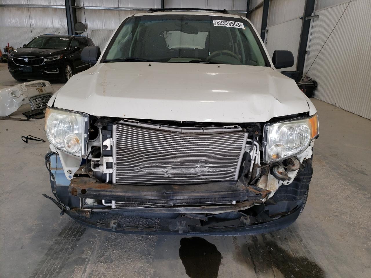 Photo 4 VIN: 1FMCU037X9KD04749 - FORD ESCAPE 