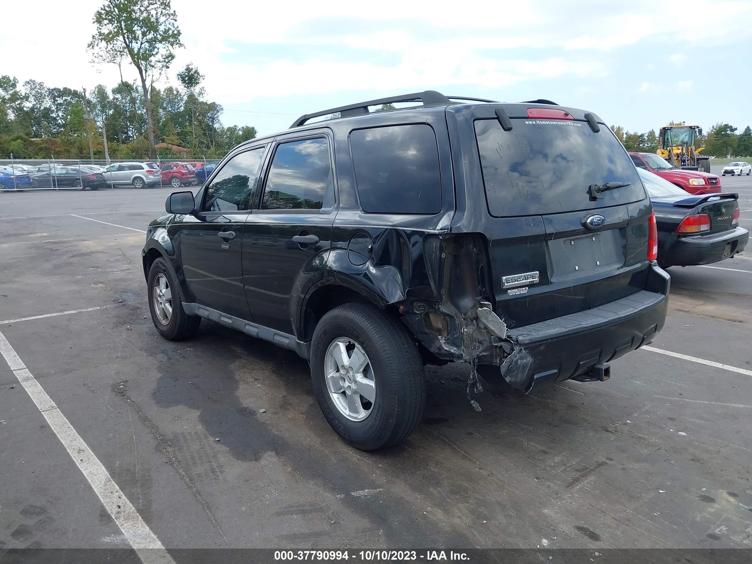 Photo 2 VIN: 1FMCU03G09KB78529 - FORD ESCAPE 