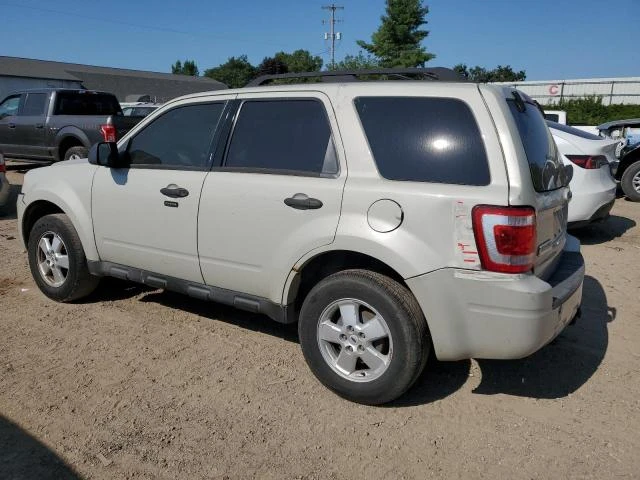 Photo 1 VIN: 1FMCU03G09KD04257 - FORD ESCAPE XLT 