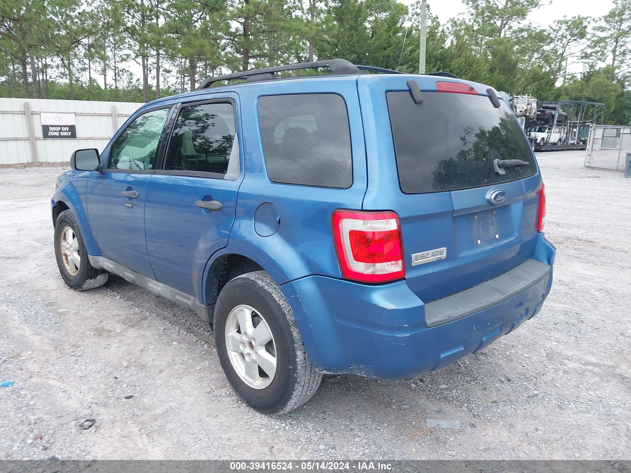 Photo 2 VIN: 1FMCU03G19KA53779 - FORD ESCAPE 