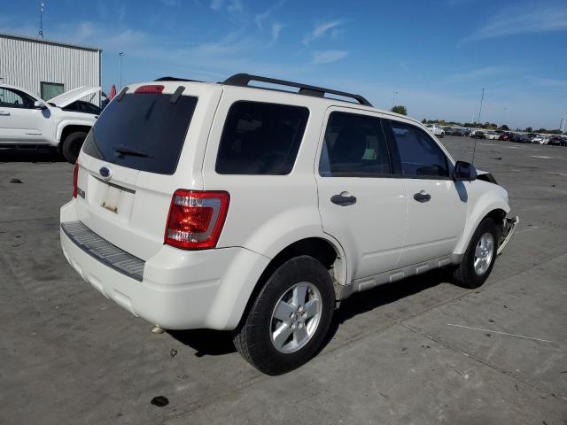 Photo 2 VIN: 1FMCU03G29KB21796 - FORD ESCAPE XLT 