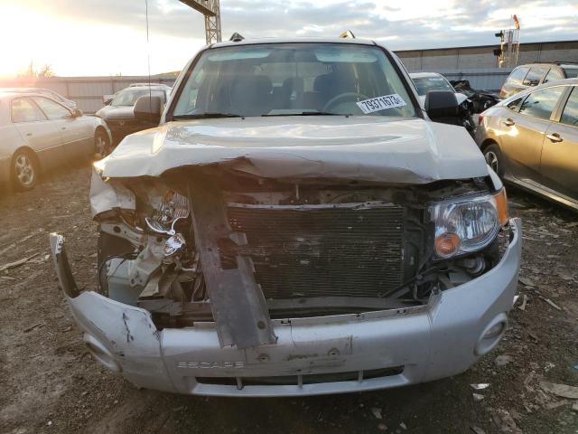 Photo 4 VIN: 1FMCU03G39KA57896 - FORD ESCAPE 