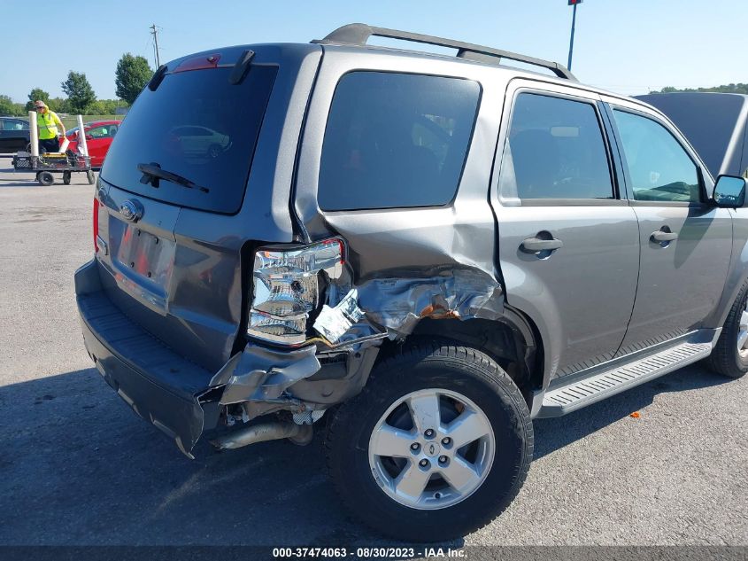 Photo 5 VIN: 1FMCU03G39KA64217 - FORD ESCAPE 