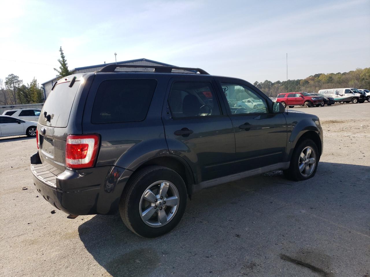 Photo 2 VIN: 1FMCU03G59KB02045 - FORD ESCAPE 