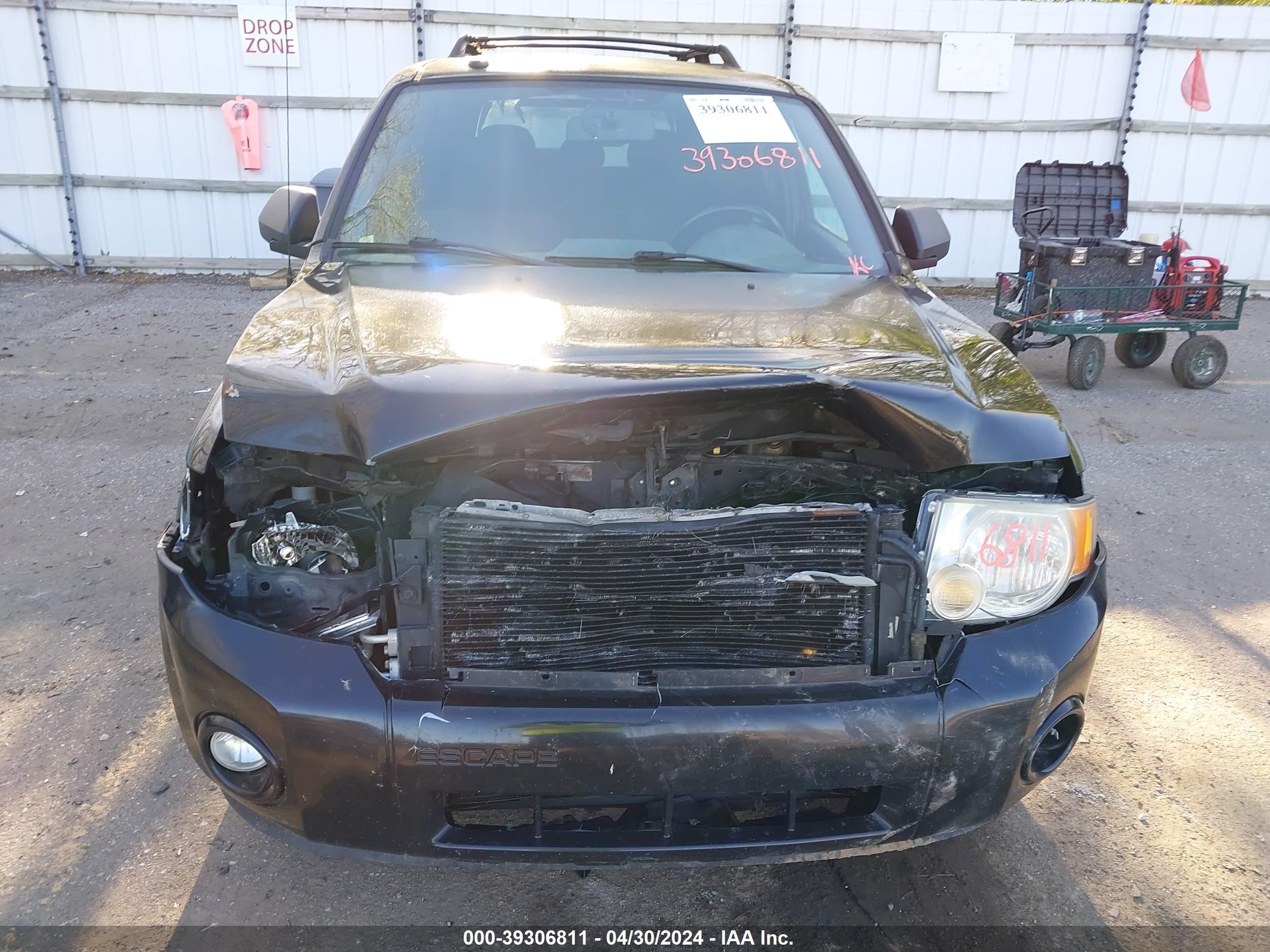 Photo 5 VIN: 1FMCU03G89KA51656 - FORD ESCAPE 