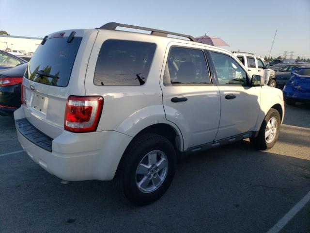 Photo 2 VIN: 1FMCU03G89KA82101 - FORD ESCAPE XLT 