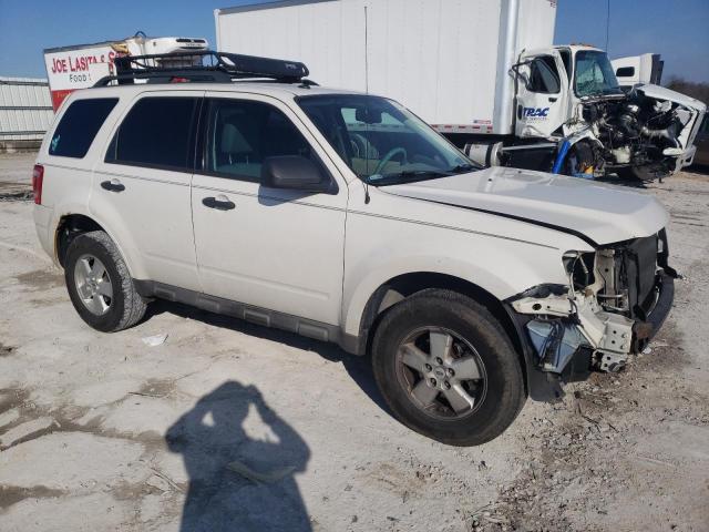 Photo 3 VIN: 1FMCU03G89KB71702 - FORD ESCAPE 