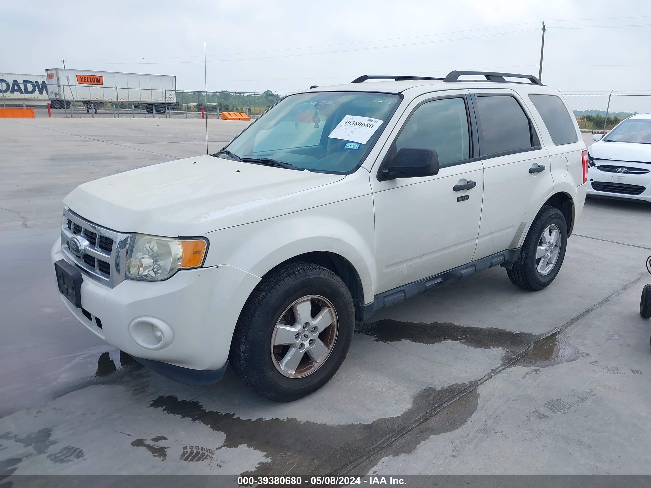 Photo 1 VIN: 1FMCU03G89KB80786 - FORD ESCAPE 