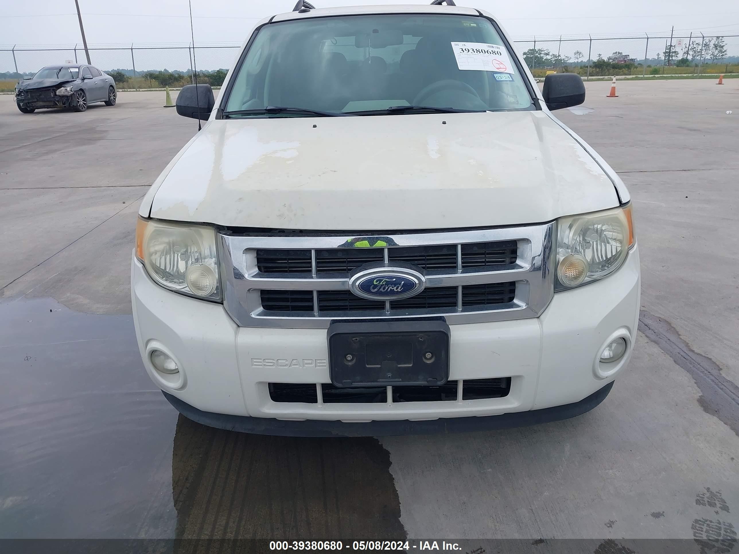 Photo 5 VIN: 1FMCU03G89KB80786 - FORD ESCAPE 