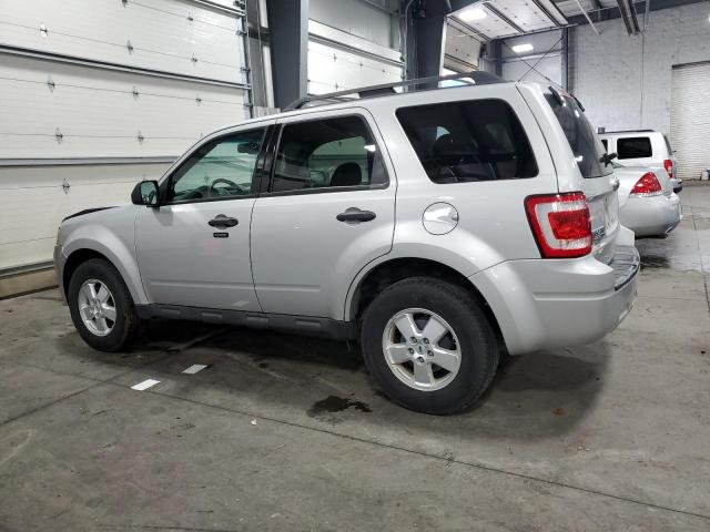 Photo 1 VIN: 1FMCU03G89KC04438 - FORD ESCAPE XLT 