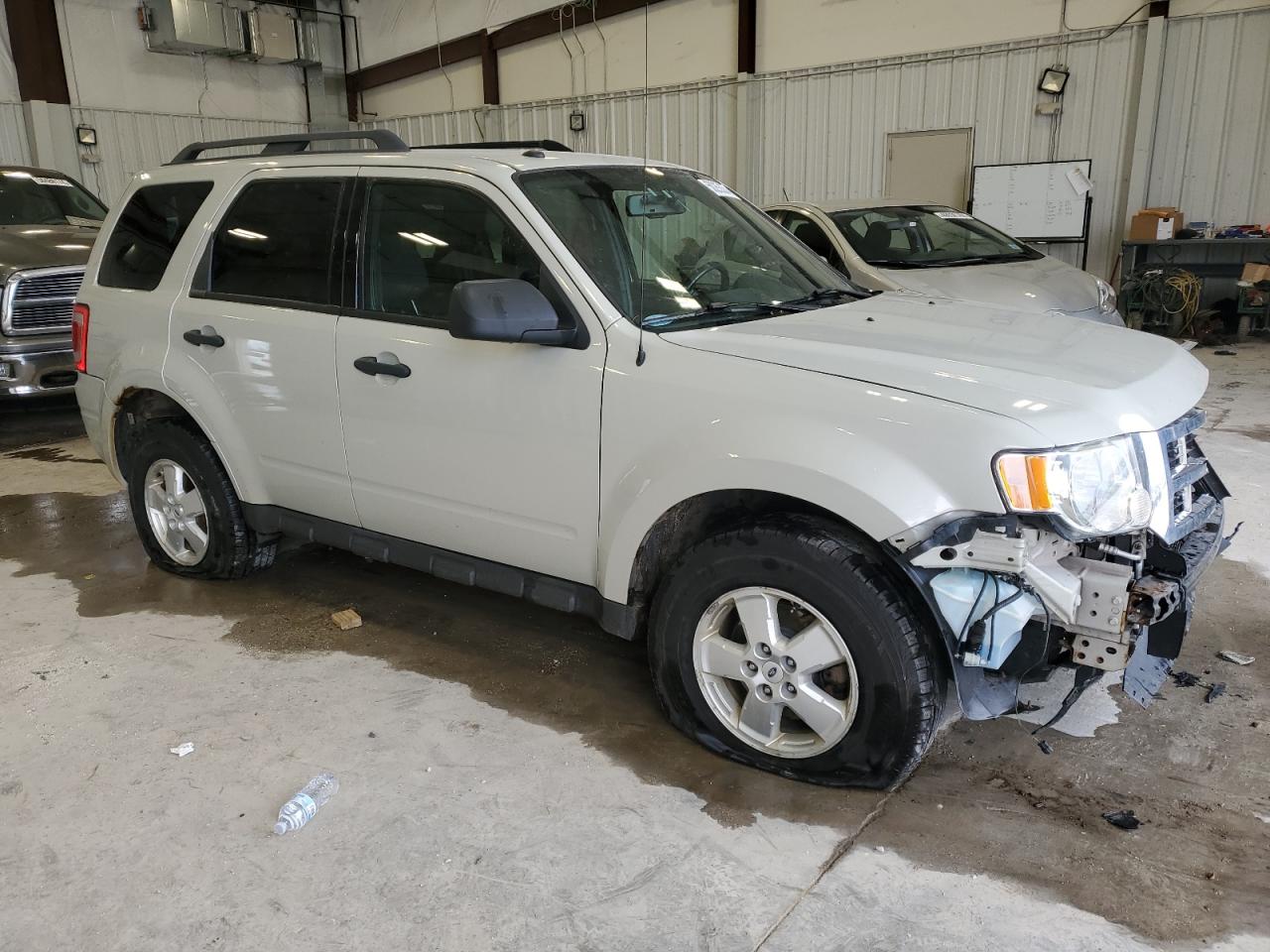 Photo 3 VIN: 1FMCU03G99KA50516 - FORD ESCAPE 