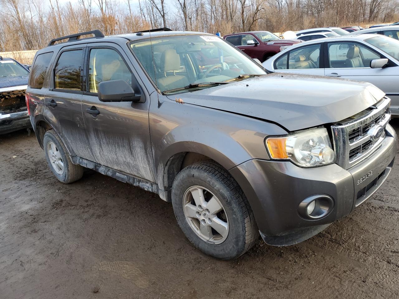 Photo 3 VIN: 1FMCU03G99KA50614 - FORD ESCAPE 