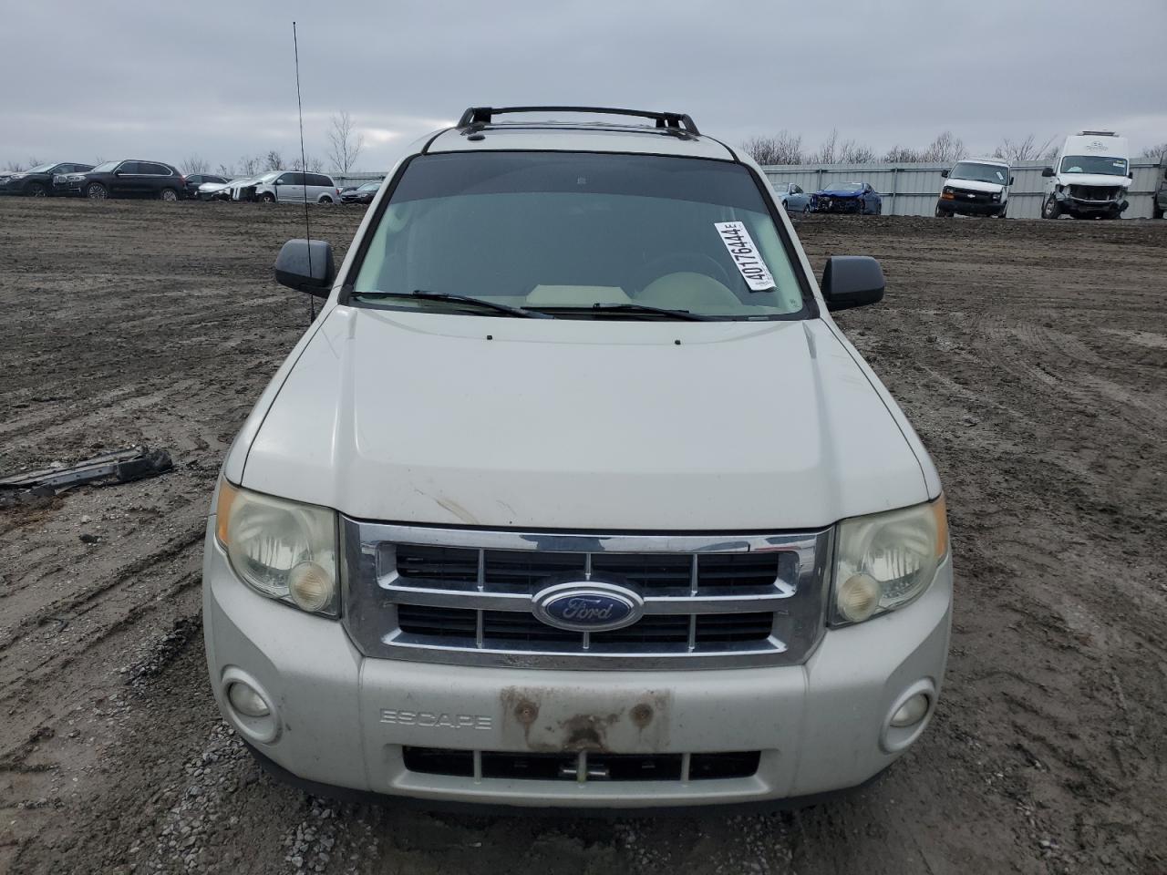 Photo 4 VIN: 1FMCU03G99KB11458 - FORD ESCAPE 