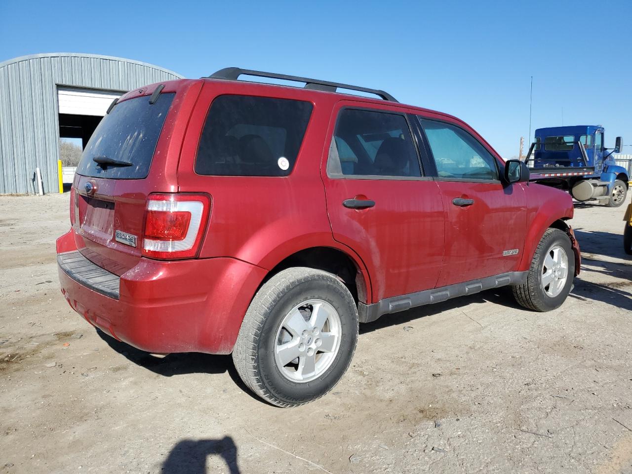 Photo 2 VIN: 1FMCU03Z18KB67023 - FORD ESCAPE 