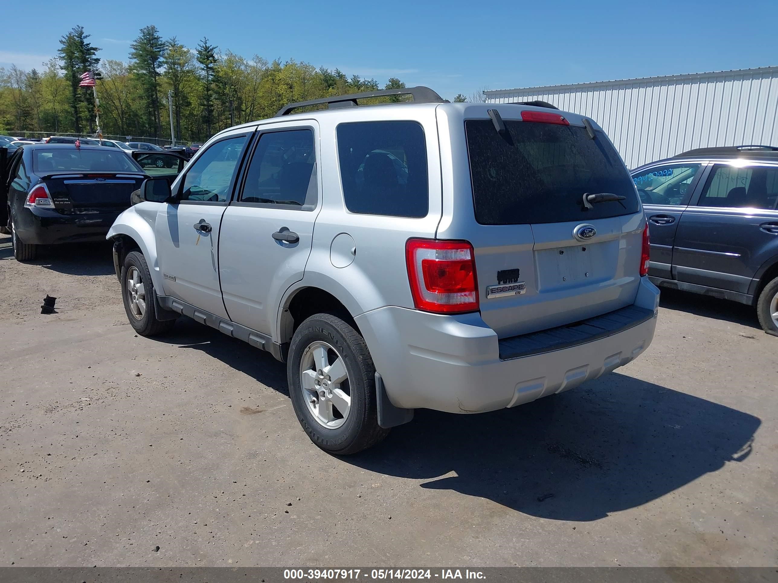 Photo 2 VIN: 1FMCU03Z38KC90113 - FORD ESCAPE 