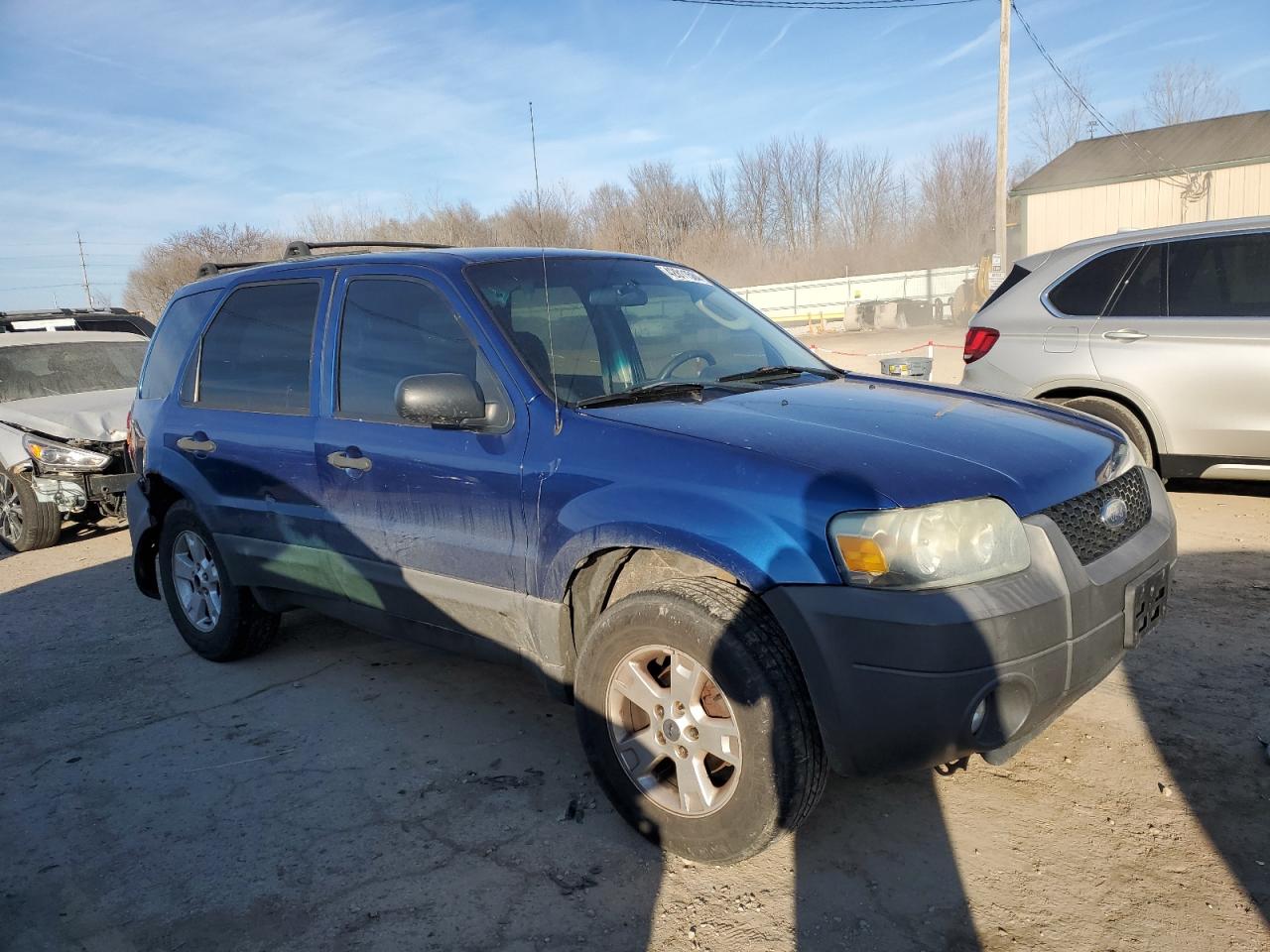 Photo 3 VIN: 1FMCU03Z47KA60207 - FORD ESCAPE 