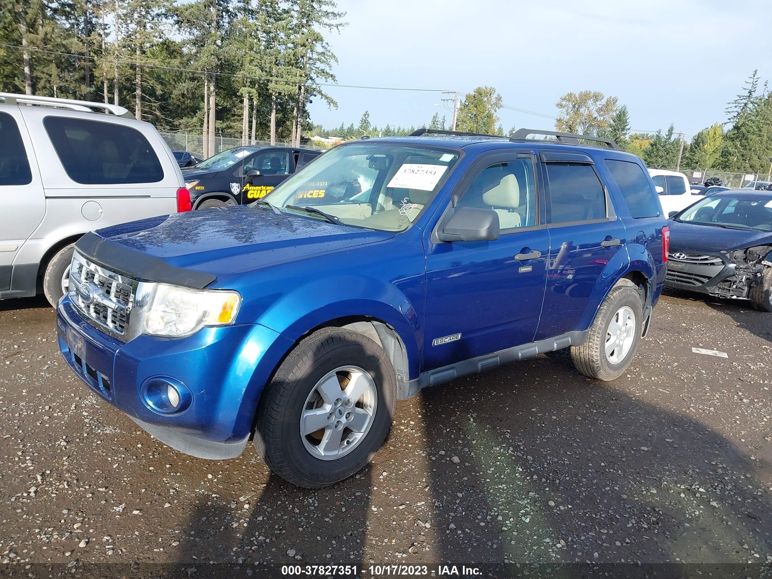 Photo 1 VIN: 1FMCU03Z78KE31359 - FORD ESCAPE 