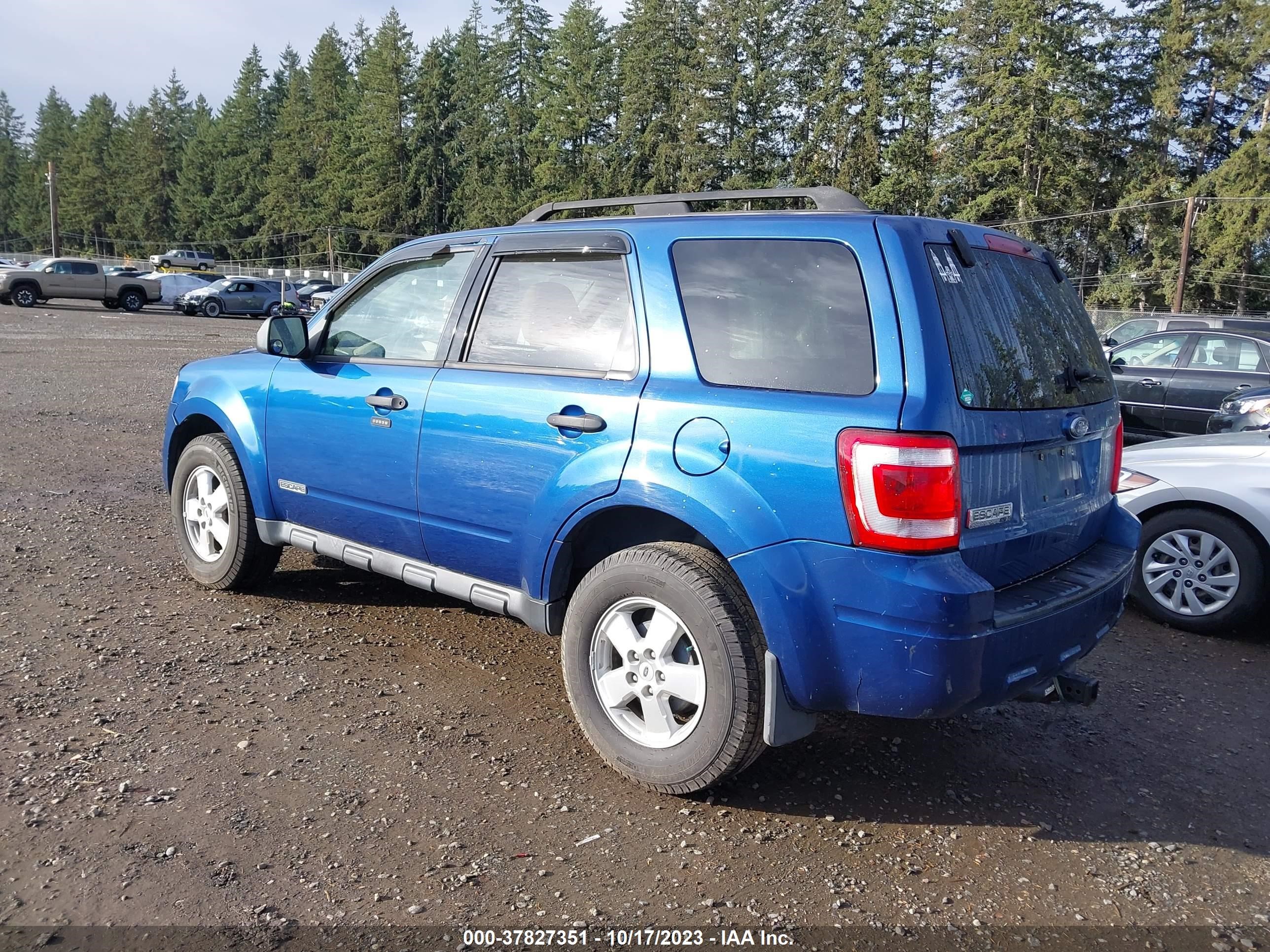 Photo 2 VIN: 1FMCU03Z78KE31359 - FORD ESCAPE 