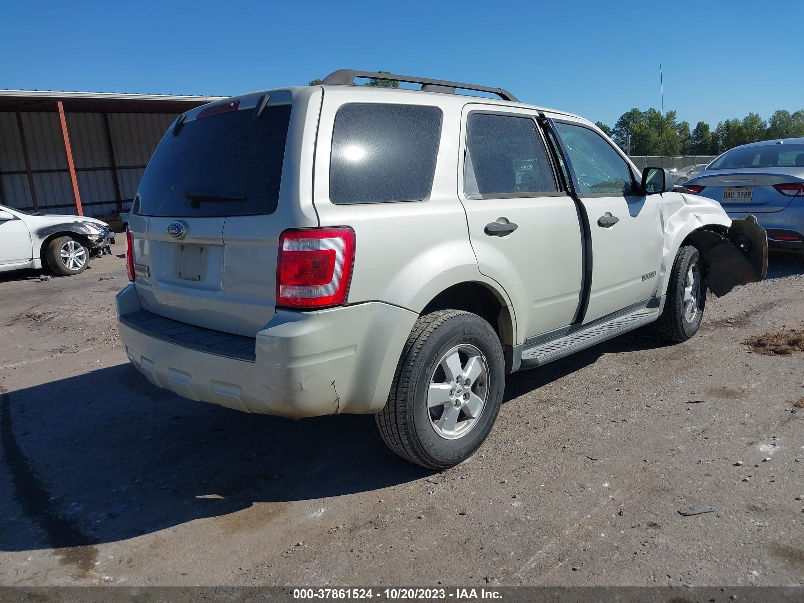 Photo 3 VIN: 1FMCU03Z88KC93086 - FORD ESCAPE 