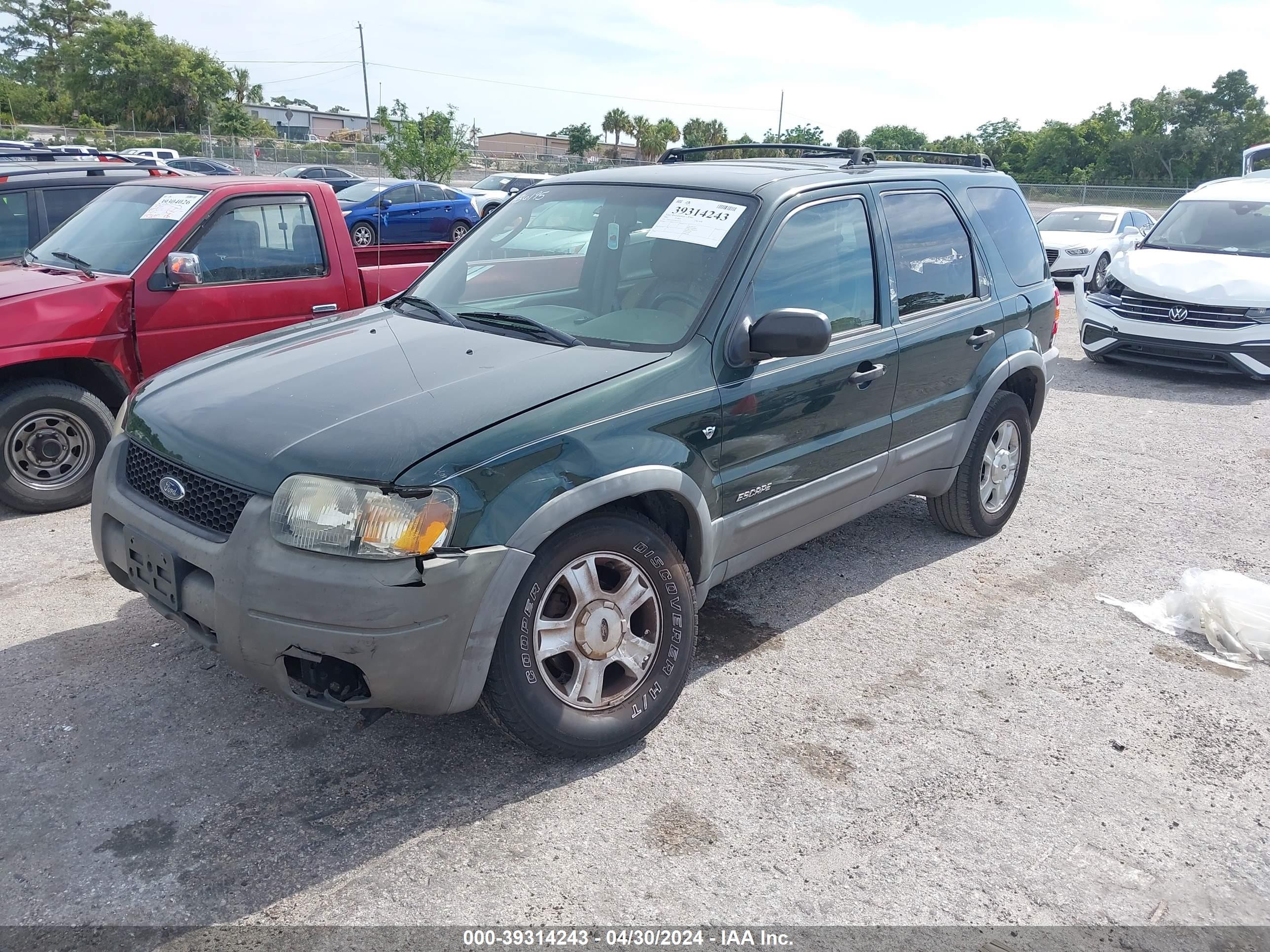 Photo 1 VIN: 1FMCU04102KA36195 - FORD ESCAPE 