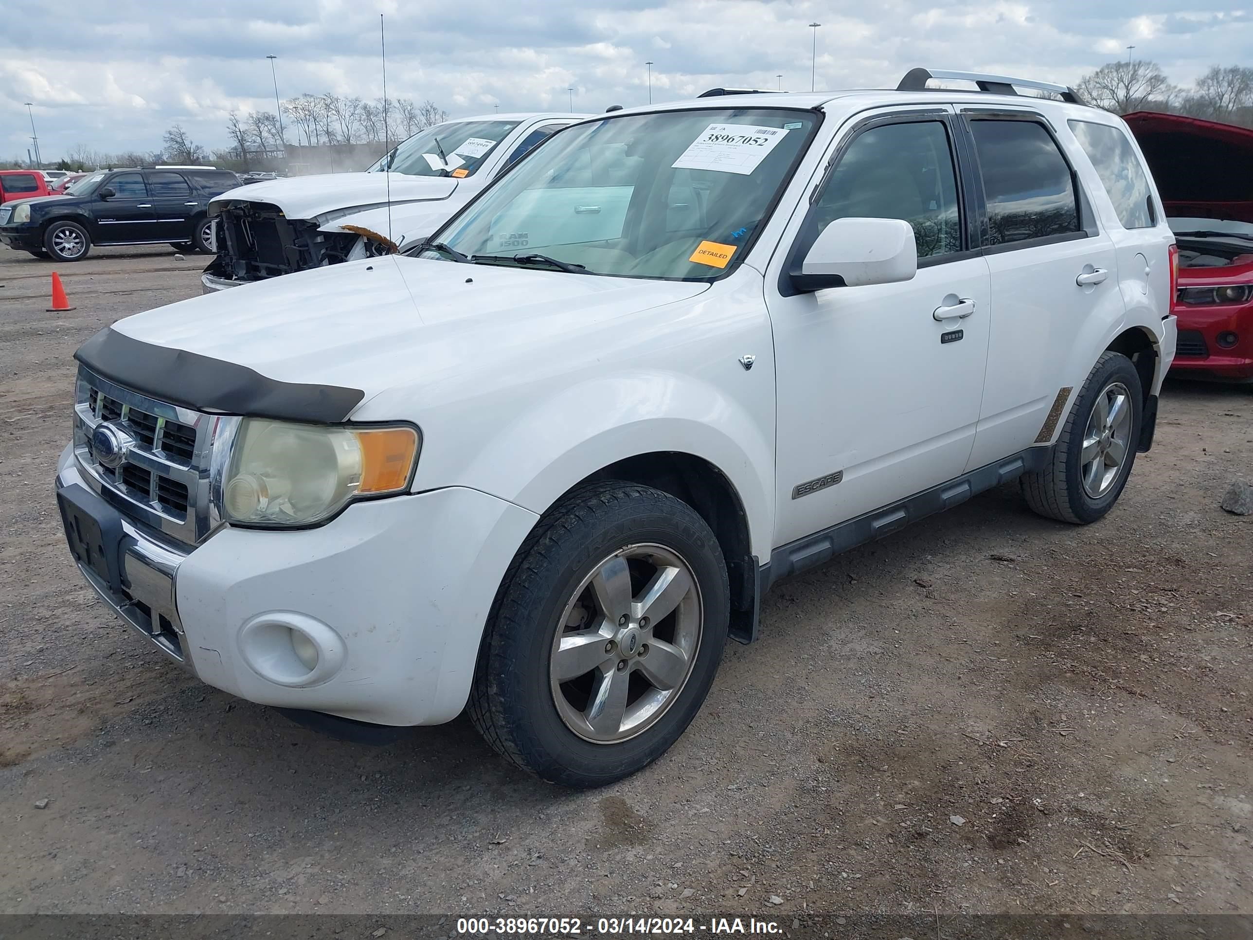 Photo 1 VIN: 1FMCU04118KC39539 - FORD ESCAPE 