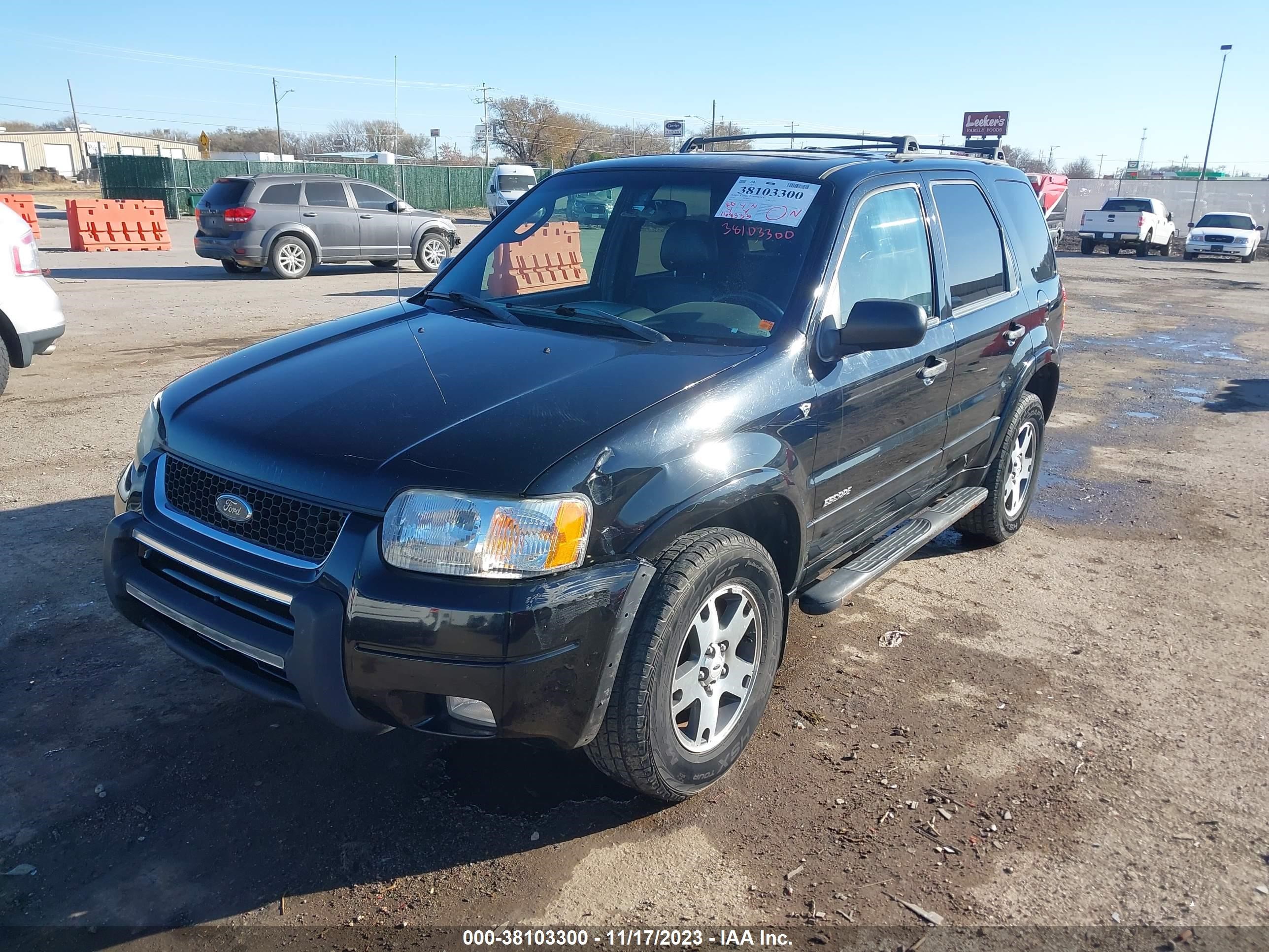 Photo 1 VIN: 1FMCU04122KC60522 - FORD ESCAPE 