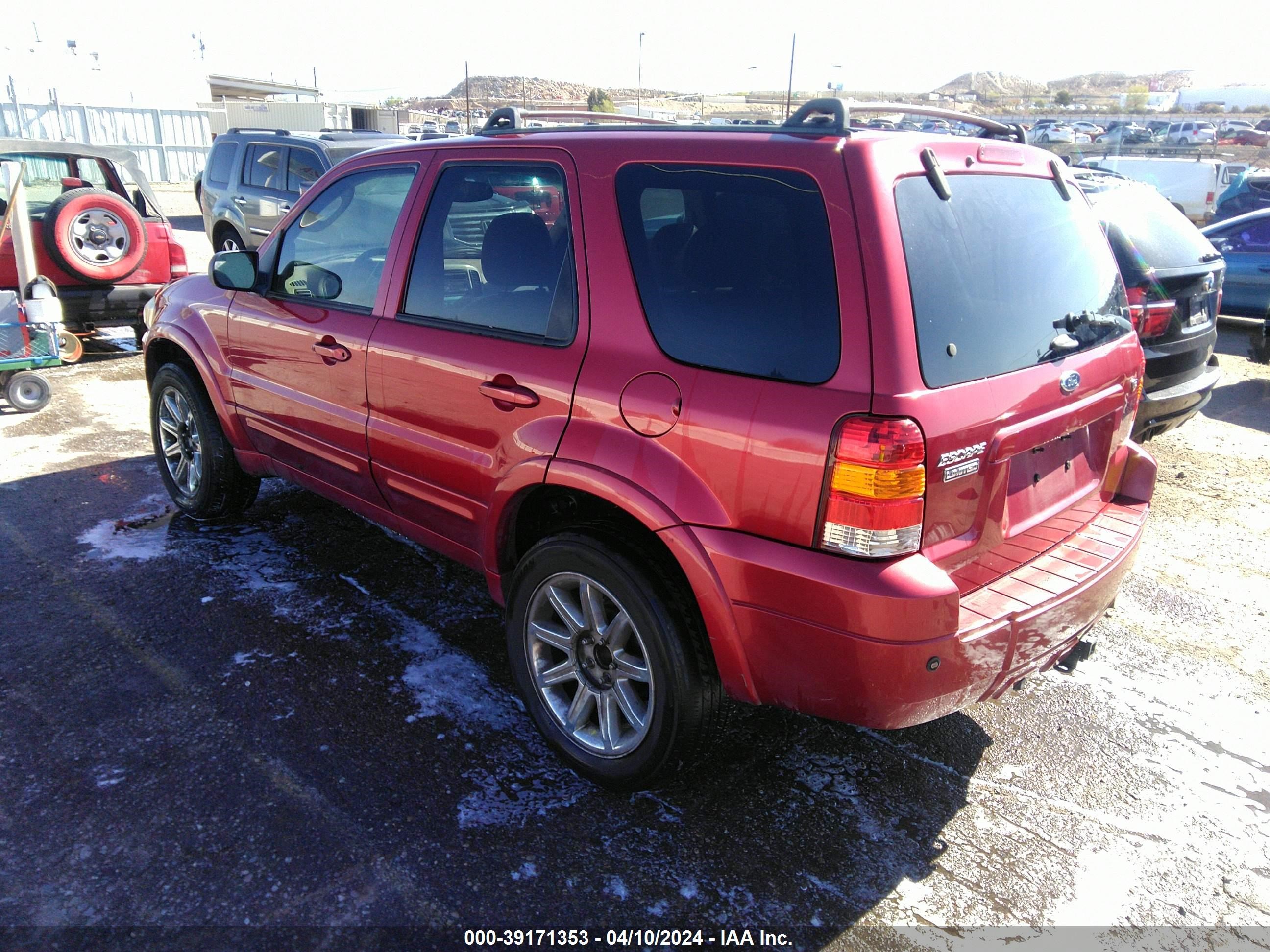 Photo 2 VIN: 1FMCU04126KA12387 - FORD ESCAPE 