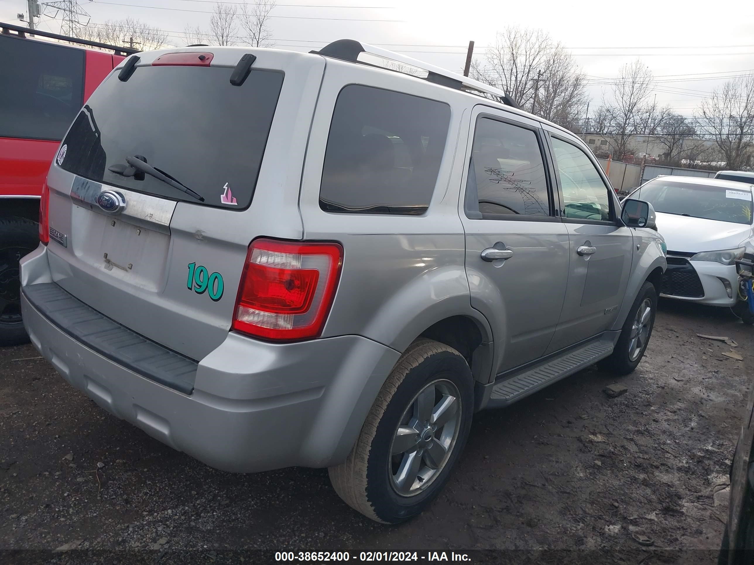 Photo 3 VIN: 1FMCU04128KE60714 - FORD ESCAPE 