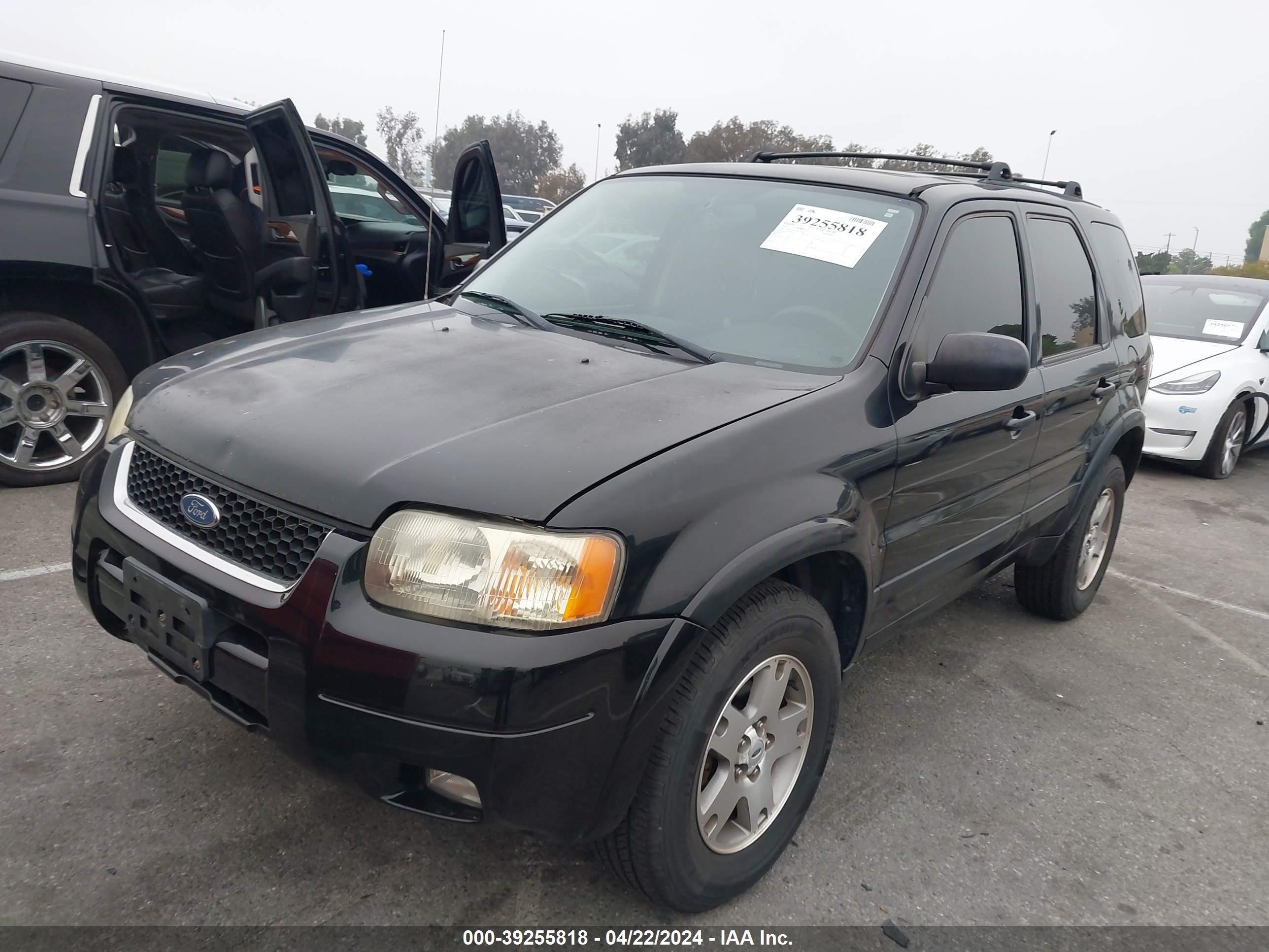 Photo 1 VIN: 1FMCU04133KE15046 - FORD ESCAPE 